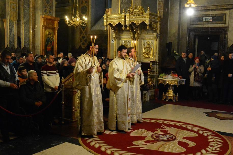 În cadrul slujbei, tânărul diacon Ștefan Cenușă a fost hirotonit întru preot/ Foto: Flavius Popa În cadrul slujbei, tânărul diacon Ștefan Cenușă a fost hirotonit întru preot/ Foto: Flavius Popa