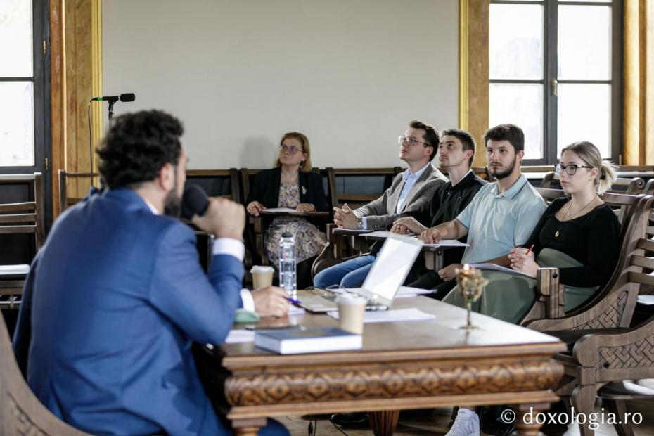 Atelierul de muzică psaltică „Stilul calofonic de la tehnică la interpretare” / Foto: Oana Nechifor
