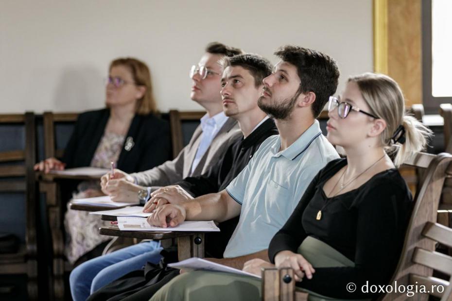 Atelierul de muzică psaltică „Stilul calofonic de la tehnică la interpretare” / Foto: Oana Nechifor