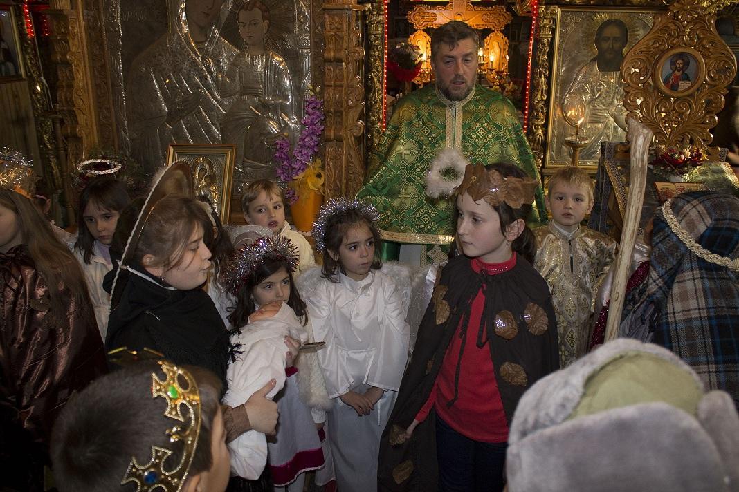 "Natura intreaga se bucura de Nasterea Domnului"