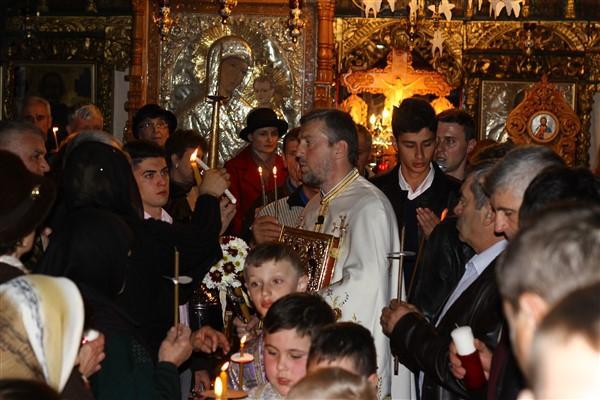 „Veniți de luați lumină!”