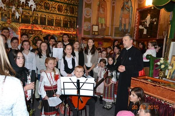 Corul grupului de cateheză al parohiei