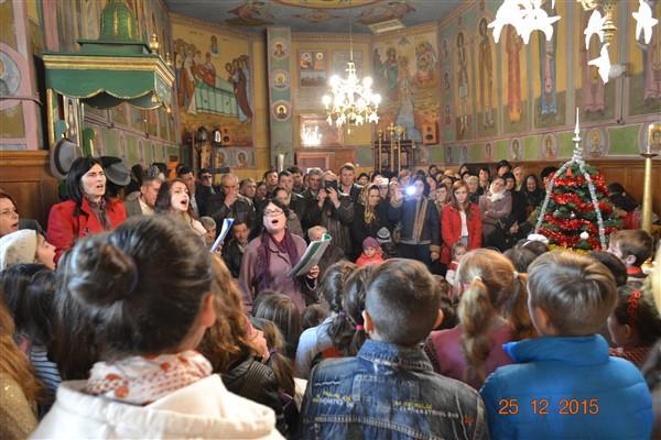 Vin colindători, sa-i primim cu drag Vin colindători, sa-i primim cu drag