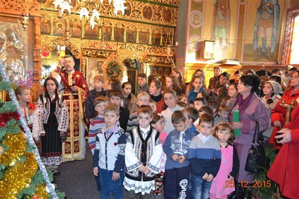 Vin colindători, sa-i primim cu drag Vin colindători, sa-i primim cu drag