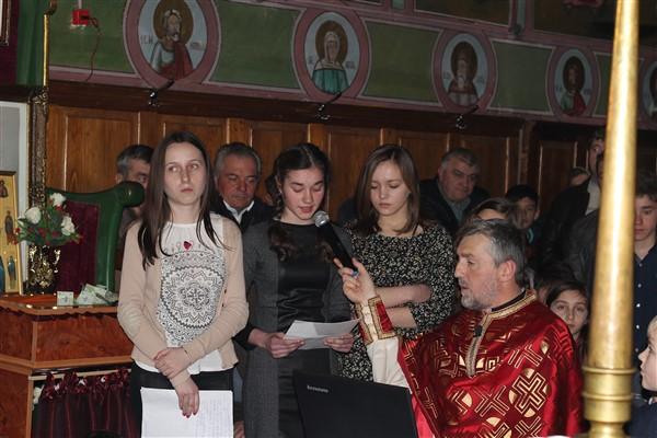 Prezentarea unor mărturii ale unor persoane care au făcut avort sau erau pe punctul de a face