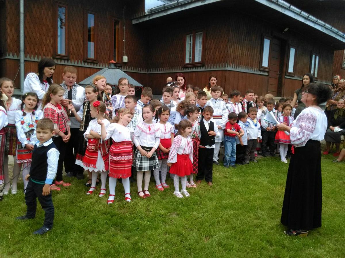 Copiii au comemorat Ziua Eroilor